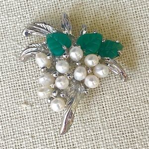 Vintage Silver Tone Brooch